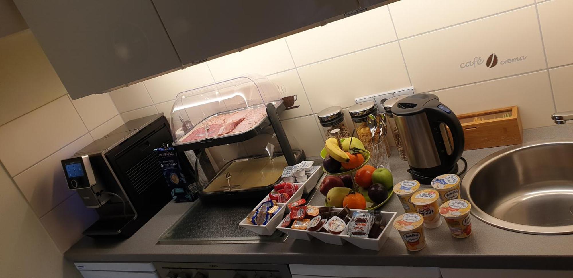Gaestezimmer , Pension Wauri Waldenbuch Bagian luar foto